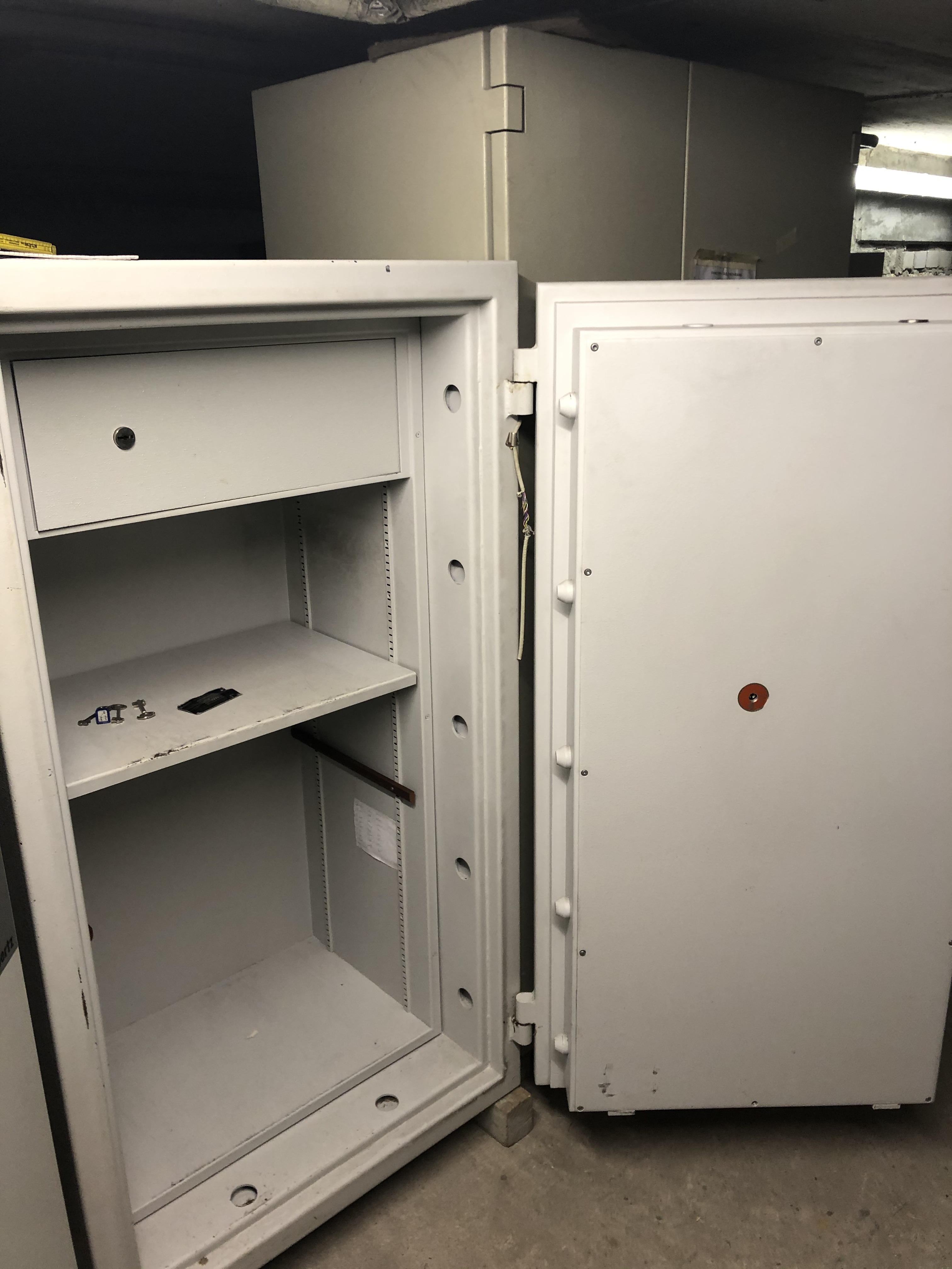 Panzerschrank D10 RAL 002